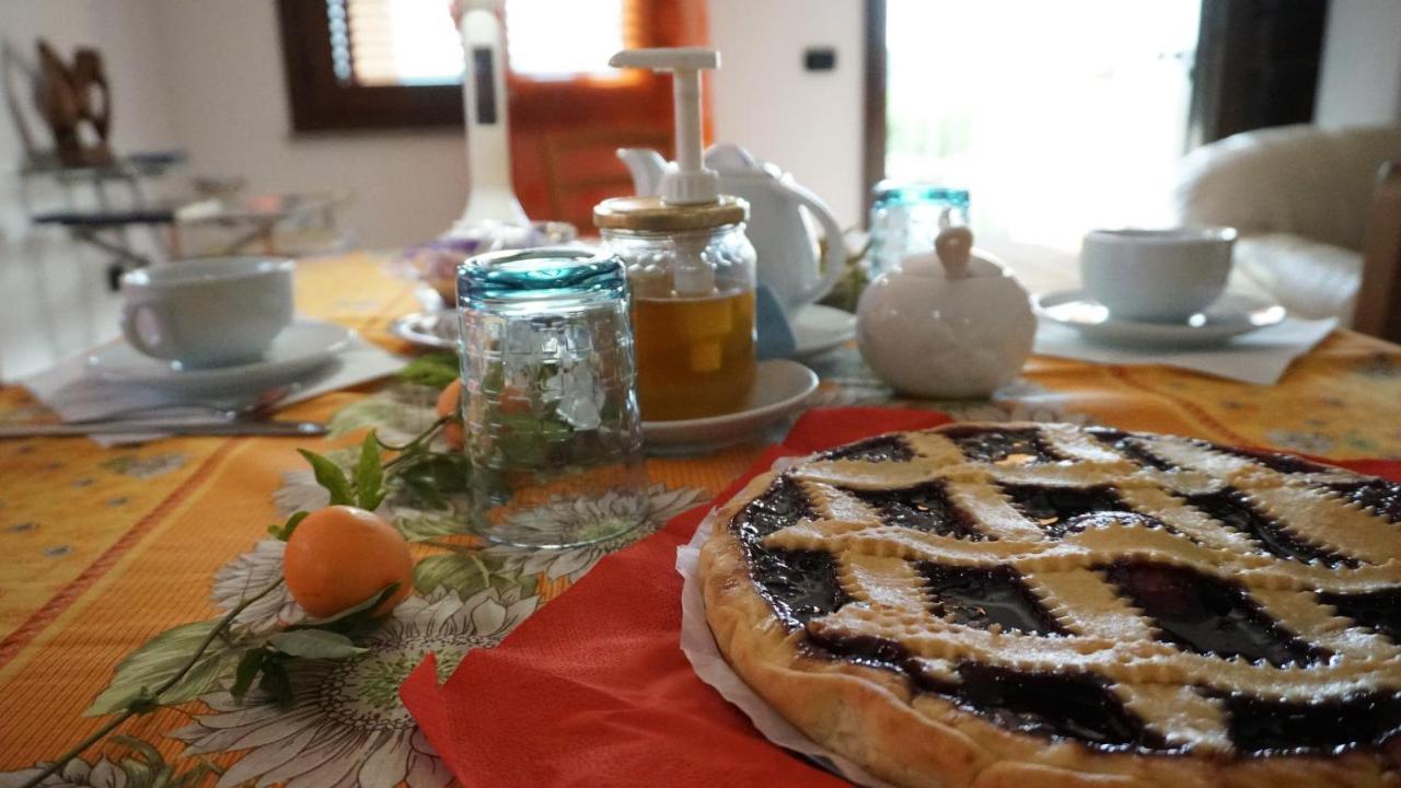 B&B Passiflora Бари Сардо Екстериор снимка